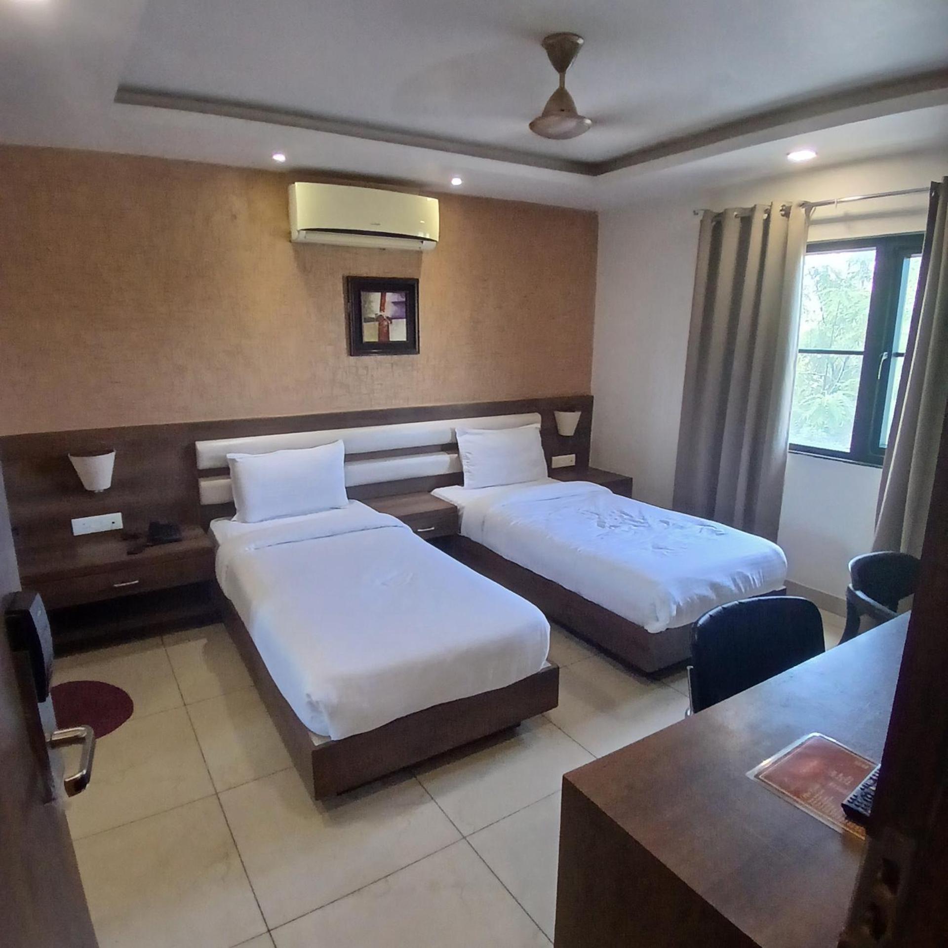 Hotel Square 36 Kota  Dış mekan fotoğraf
